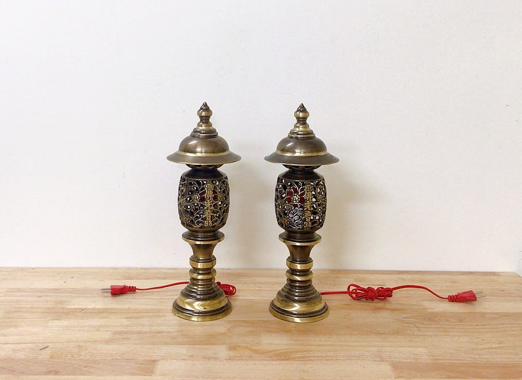 Đôi đèn thờ Phật chuẩn phong thủy - Nội thất Anh Vũ