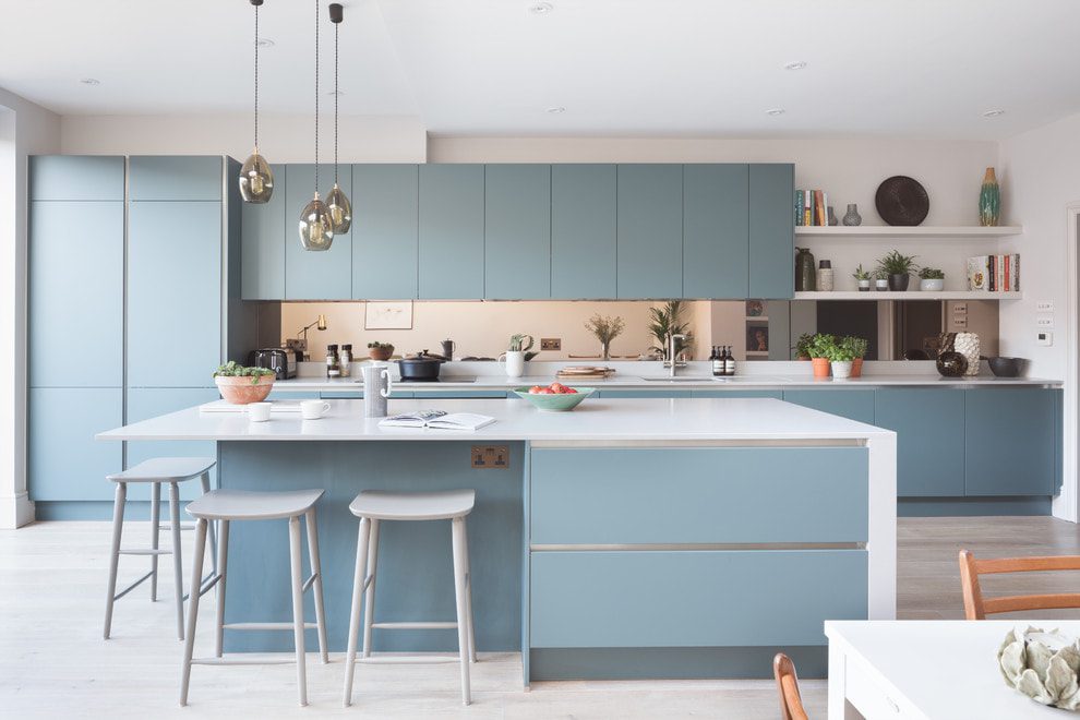 Cách xác định phong thủy hướng bếp, khắc phục hướng bếp xấu Phong thủy phòng bếp cho người mệnh Thủy - Nội thất gỗ óc chó Anh Vũ
