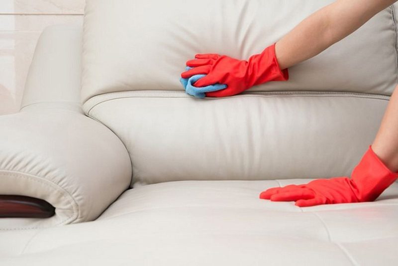 Cách bảo quản, vệ sinh ghế sofa tại nhà - Nội thất gỗ óc chó Anh Vũ
