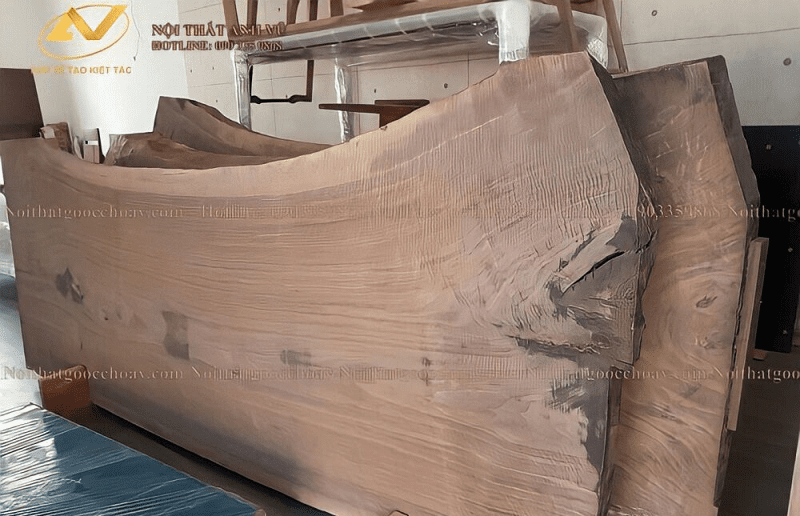 Gỗ óc chó nguyên khối